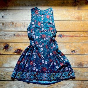 Francesscas A-line keyhole mini dress